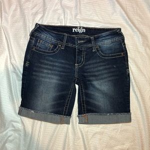 Bermuda jeans